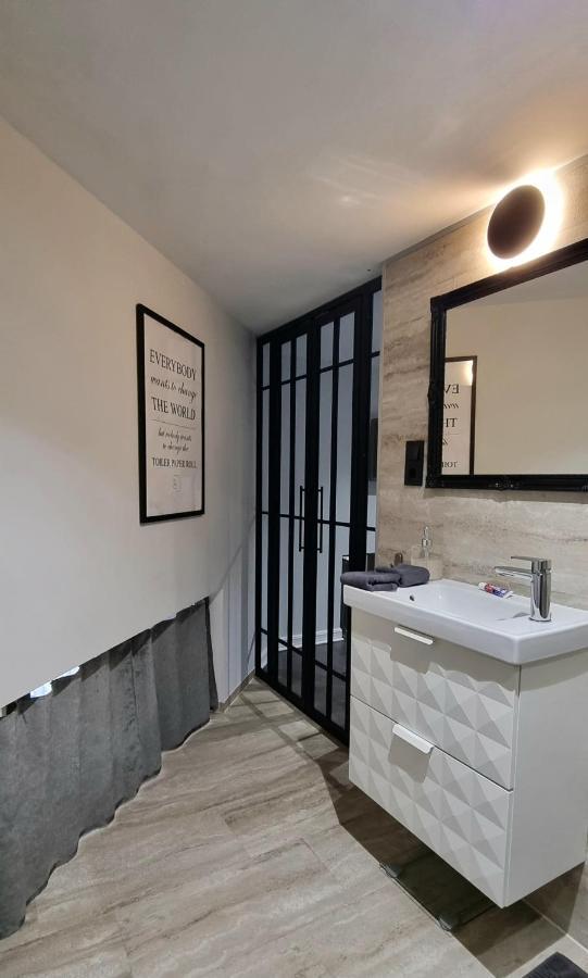 Bobo'S Luxury Apartment Будапеща Екстериор снимка